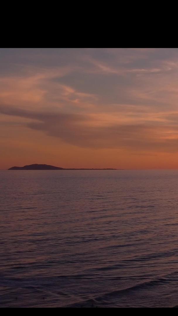 夕阳在海边夕阳的余晖视频的预览图