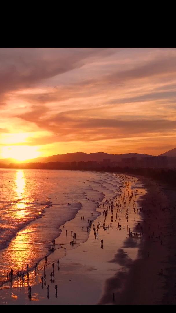 夕阳在海边夕阳的余晖视频的预览图
