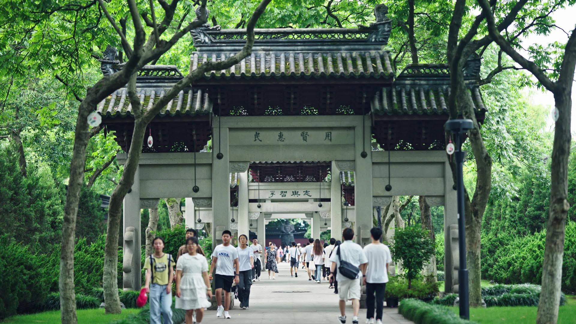 杭州西湖人文街景意境4k视频的预览图
