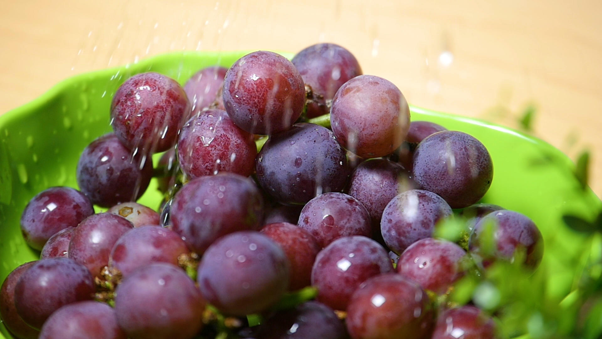 水果葡萄实拍视频素材视频的预览图