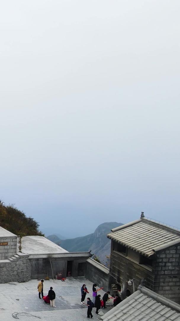 南岳衡山航拍祝融峰视频的预览图