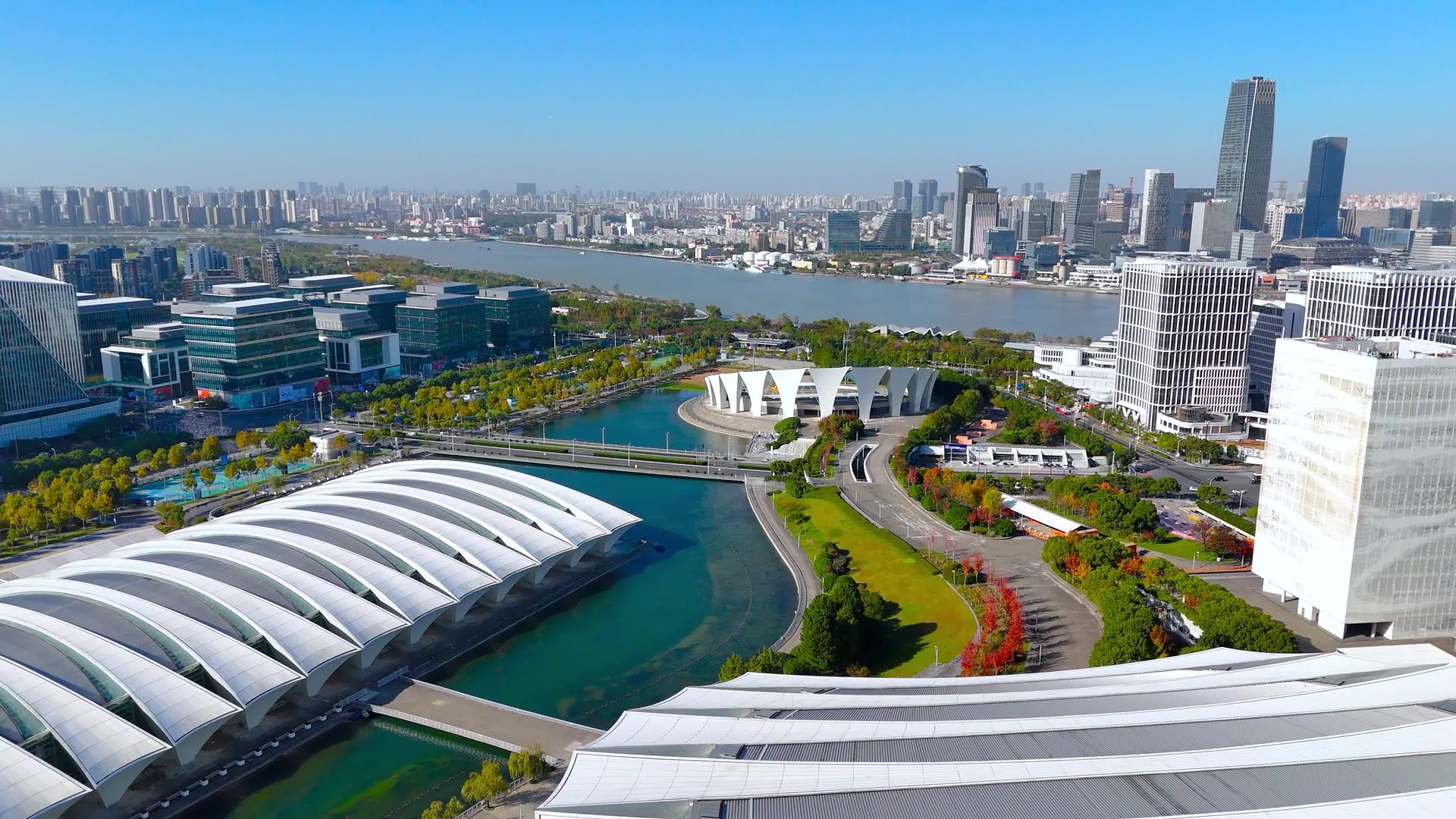 上海东方体育中心航拍旅游风光4K视频的预览图
