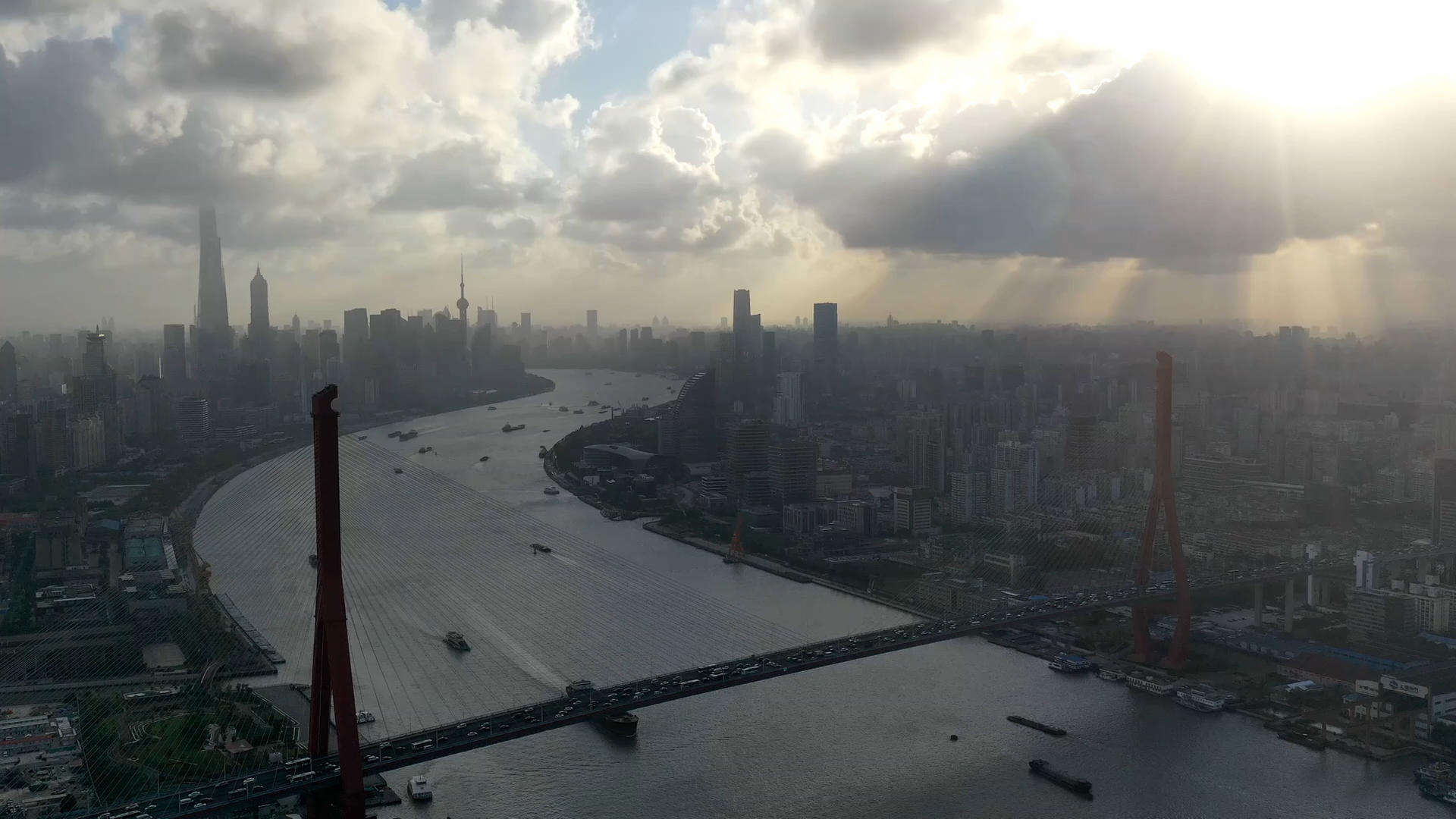 黄浦江航运航拍延时视频的预览图