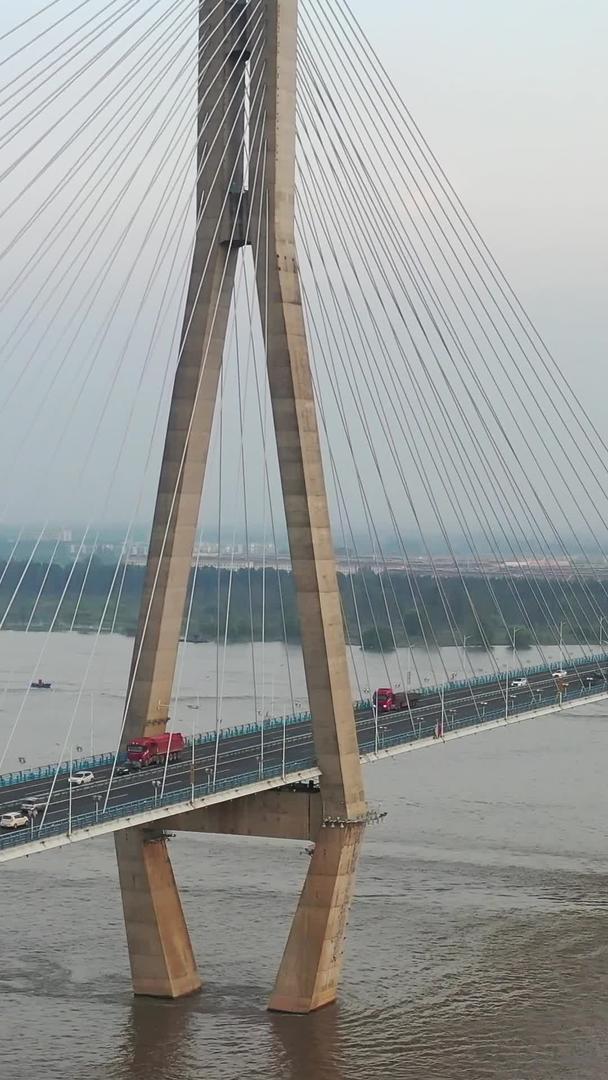 安徽省安庆长江大桥视频的预览图