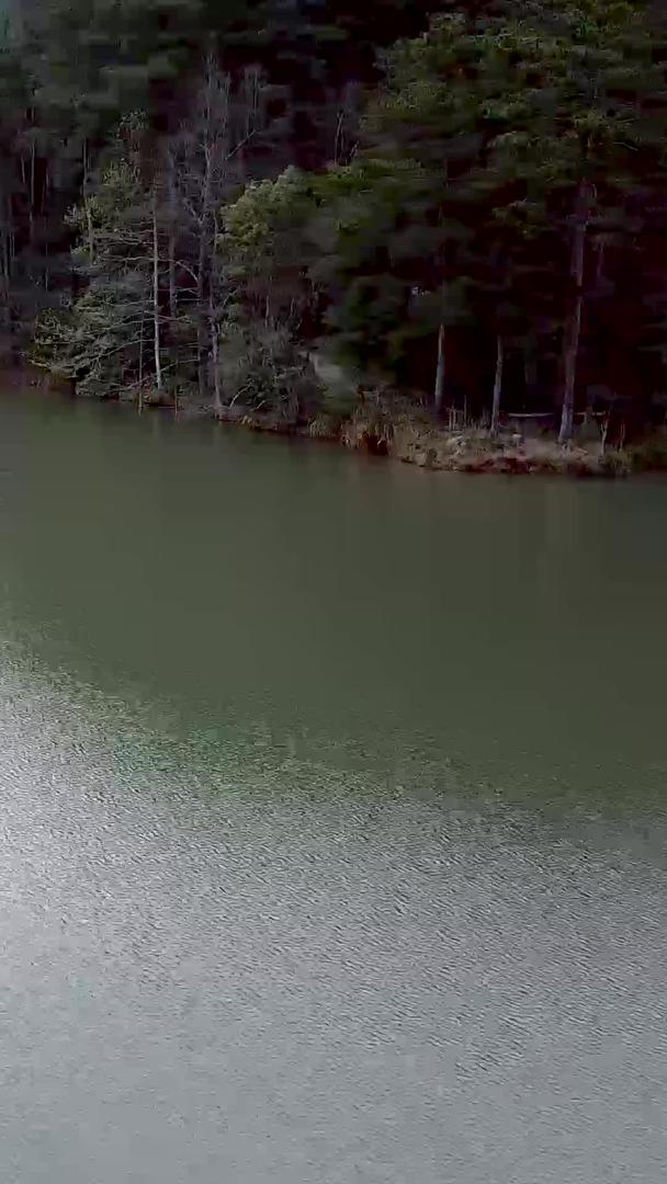 衡山高山湖泊航拍视频的预览图