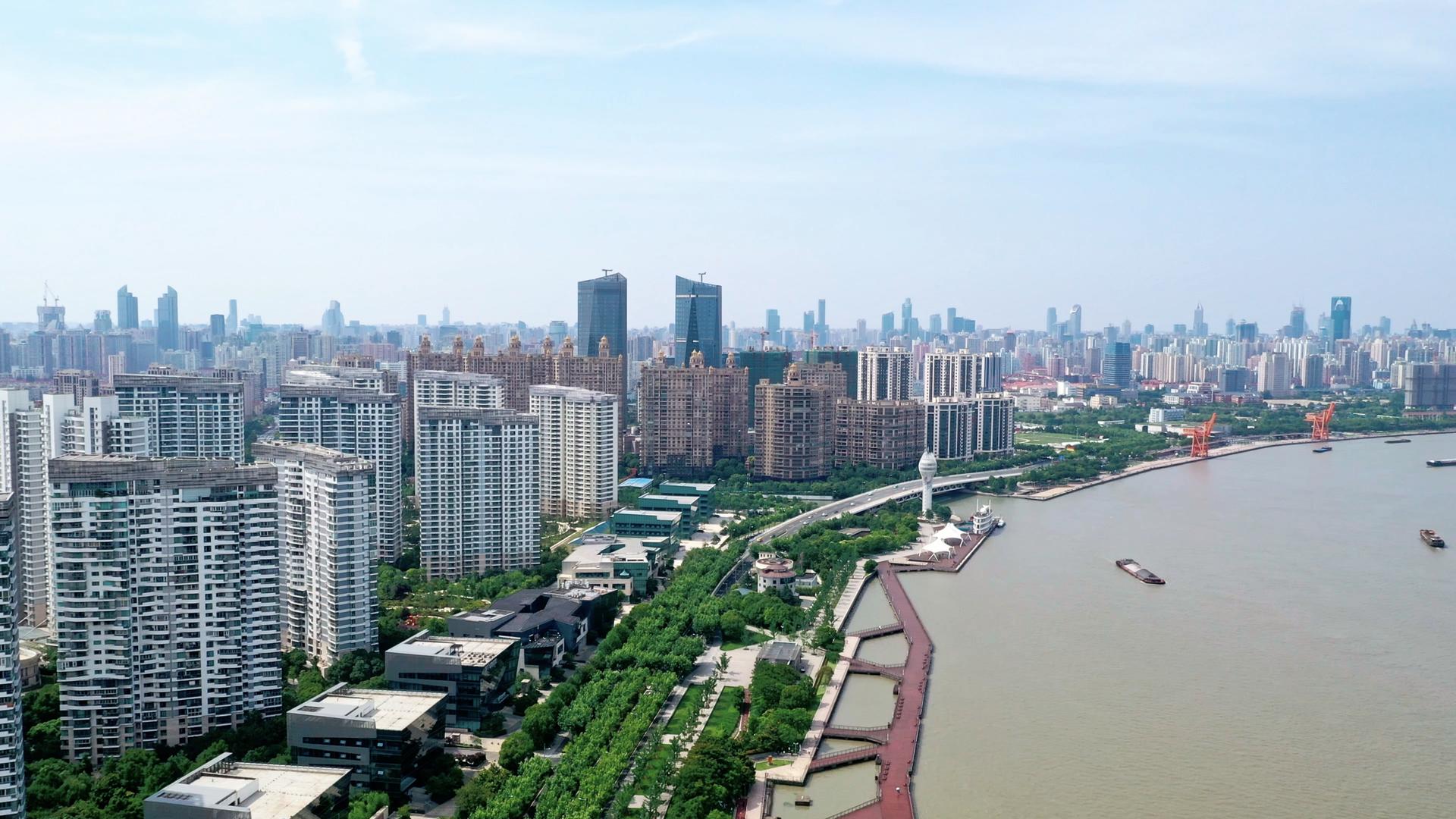上海徐汇滨江小区楼盘建筑视频的预览图