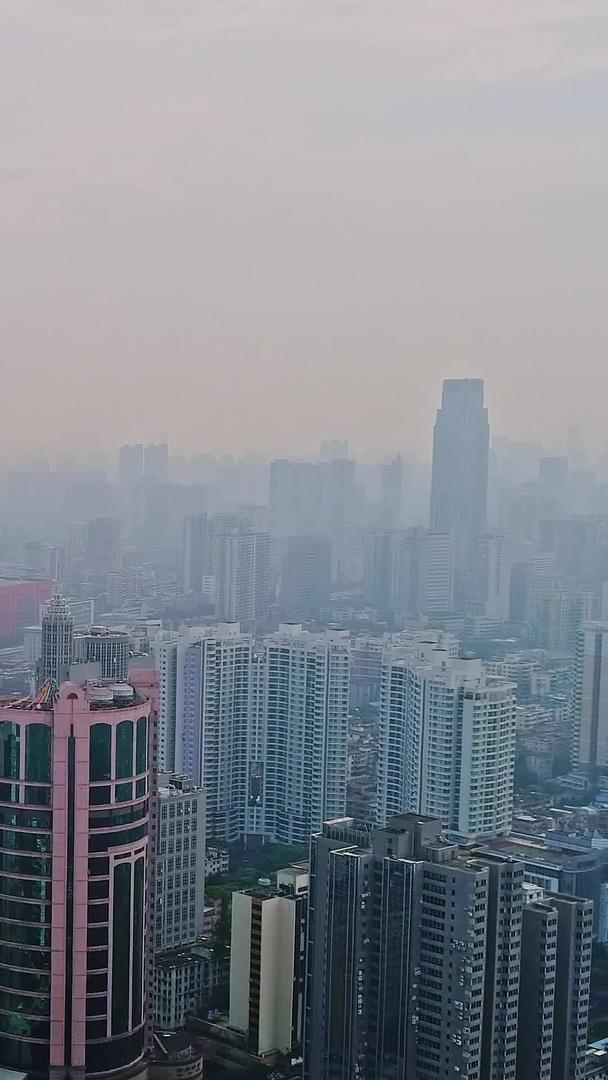 广州城在雾霾之下视频的预览图