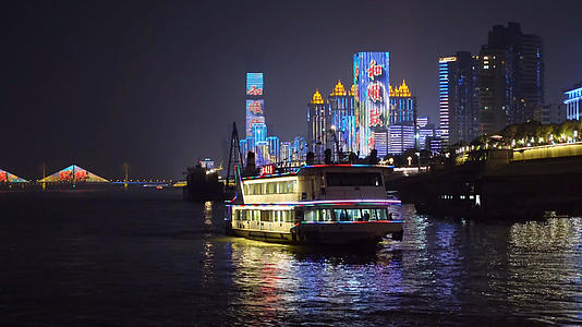 航拍城市夜景灯光秀长江游船4k素材视频的预览图