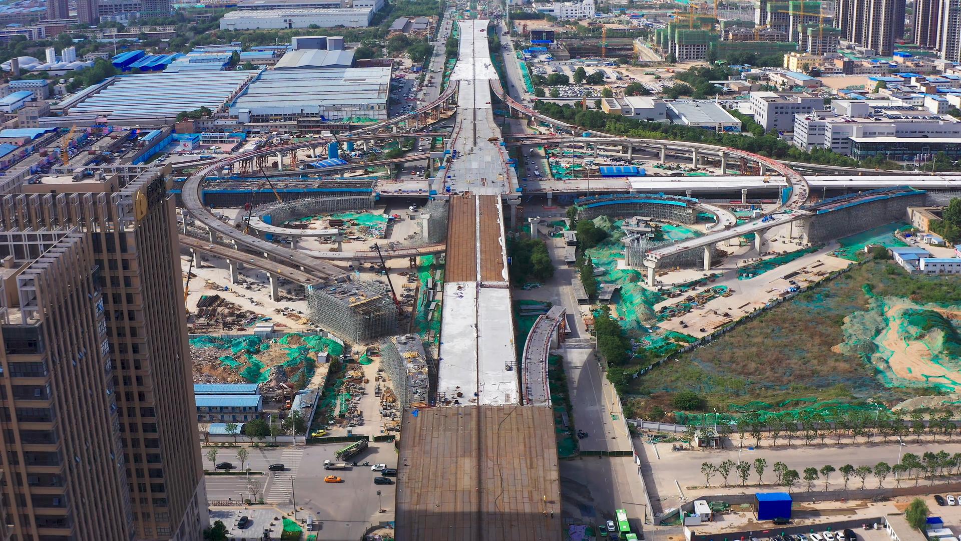 立交桥建设施工4K航拍视频的预览图