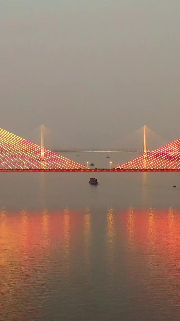 武汉长江二桥航拍视频的预览图