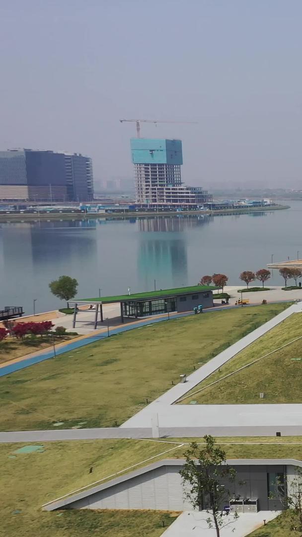 郑东新区黑川纪章纪念公园航拍视频的预览图