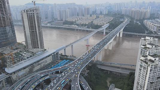4k航拍重庆嘉华大桥视频的预览图