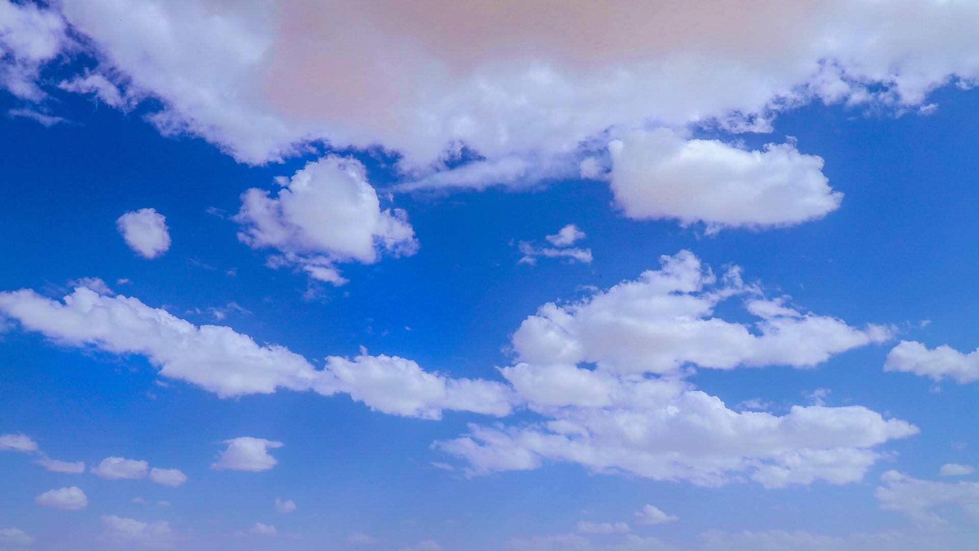 蓝天白云延时素材视频的预览图
