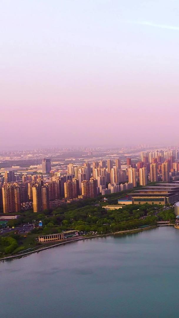 苏州金鸡湖圆融大厦航拍视频的预览图