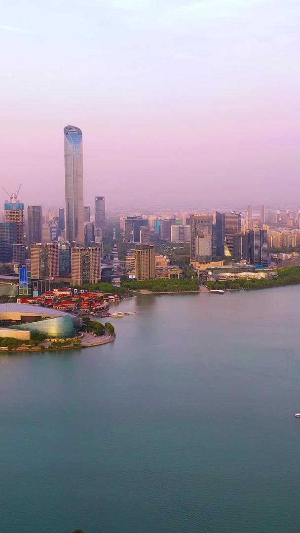 苏州金鸡湖圆融大厦航拍视频的预览图