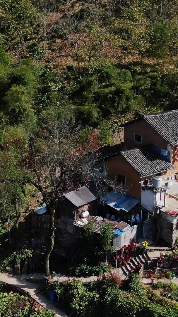 航拍安徽历史古村落阳产土建筑群视频视频的预览图