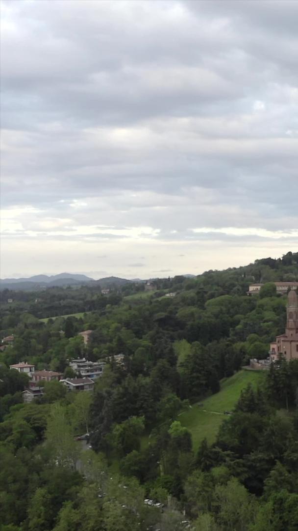 意大利山顶城堡视频的预览图