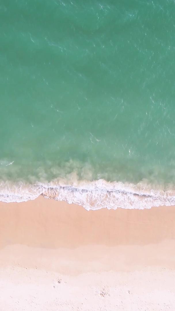 广东惠州海边海浪沙滩海景材料广东航拍视频的预览图