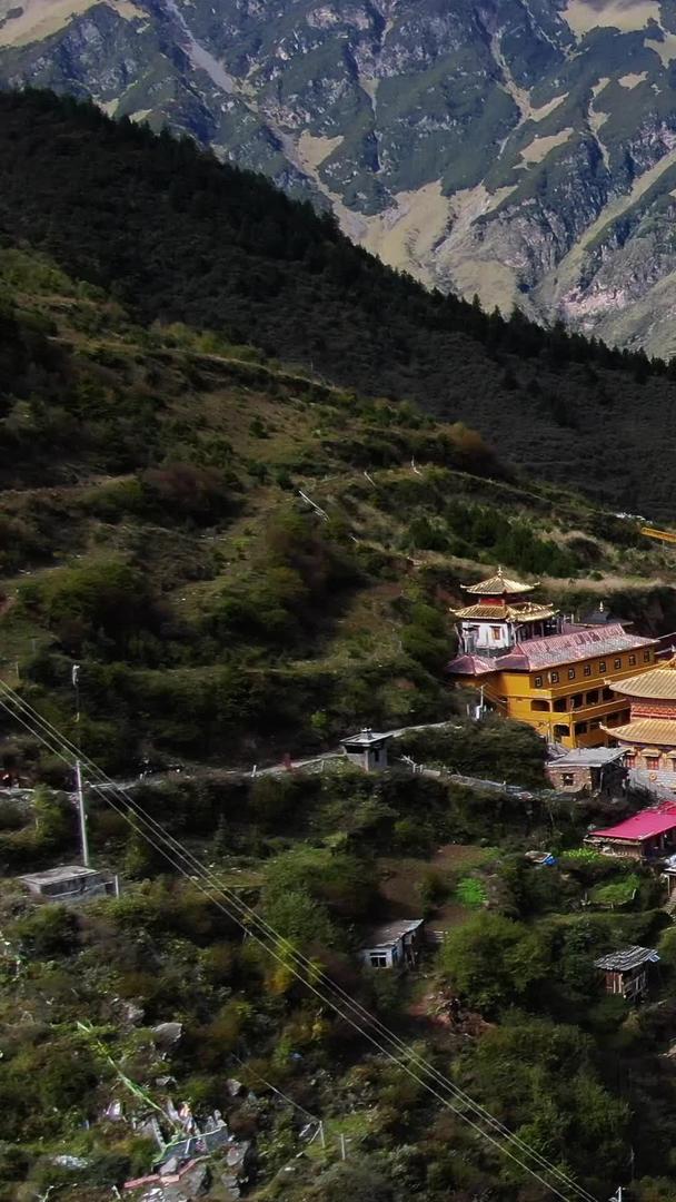 川西藏传佛教寺庙观音寺全景视频视频的预览图