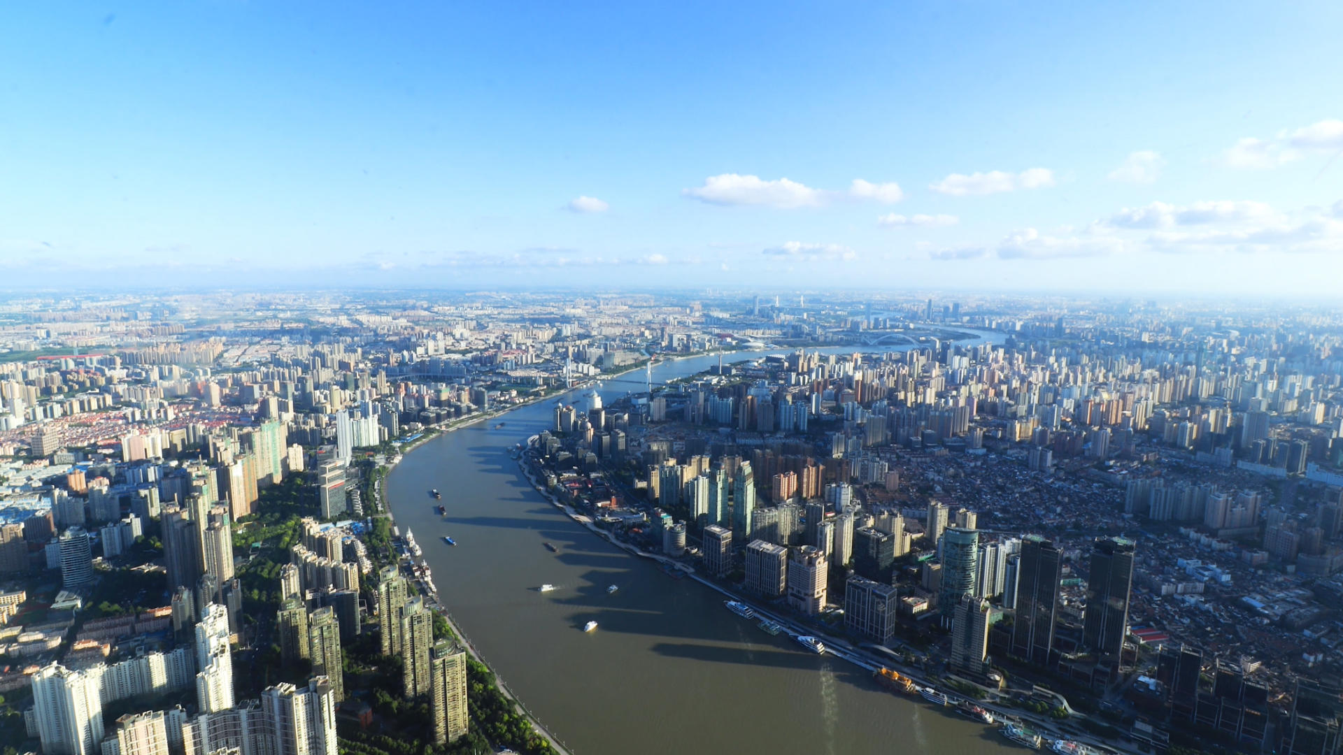 4K俯瞰上海黄埔江视频的预览图