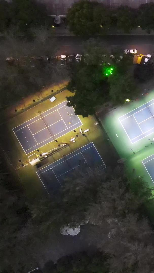 城市体育运动灯球场夜景素材视频的预览图