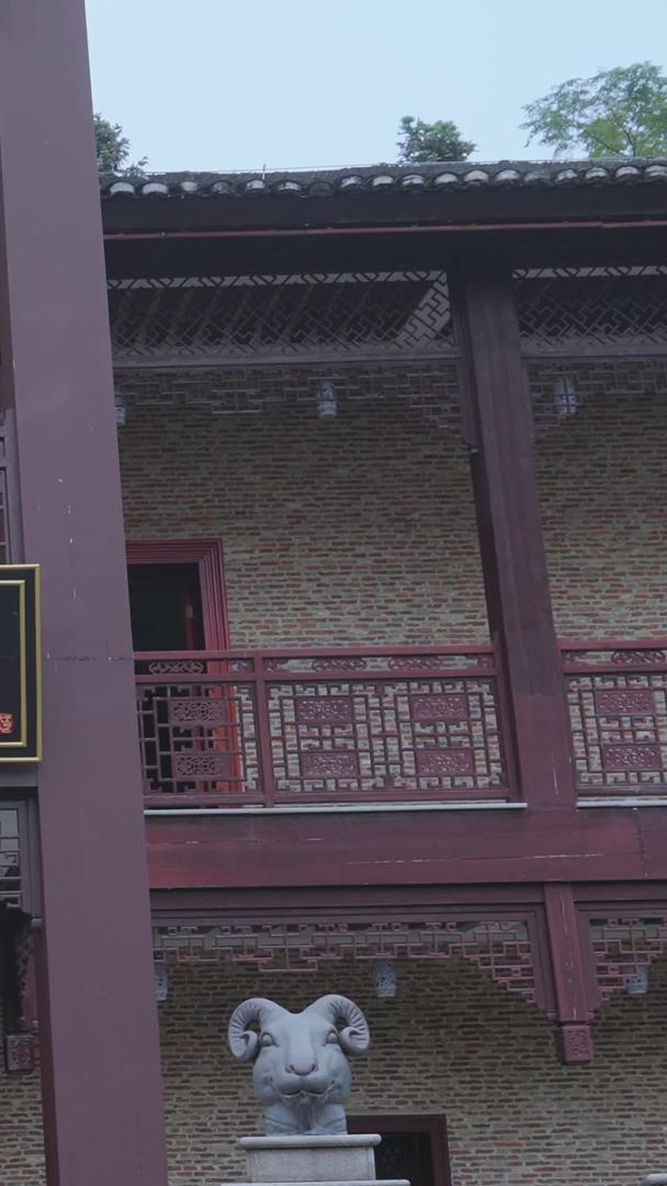 第一视角5A级旅游景区江西景德镇古窑民俗博览区陶瓷文化素材视频的预览图