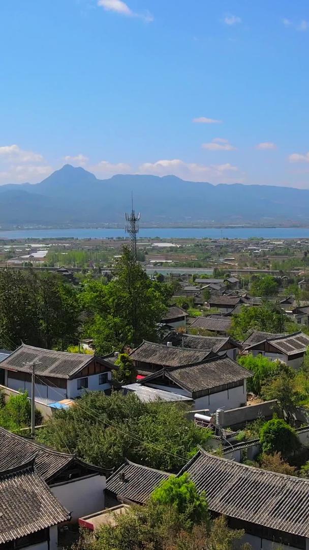 丽江纳西族村落湿地山脉航拍视频的预览图