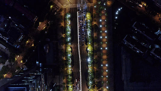 上海城市街道鸟瞰航拍视频的预览图