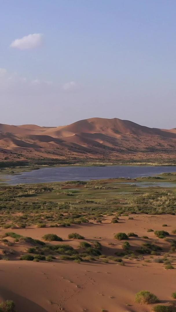 沙漠月亮湖旅游景区航拍视频的预览图