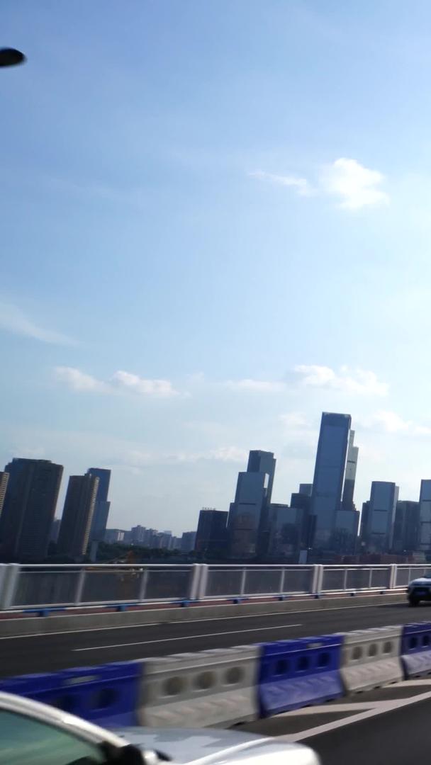 重庆朝天门大桥第一视角视频的预览图