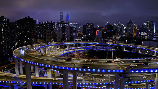 上海南浦大桥航拍夜景视频的预览图