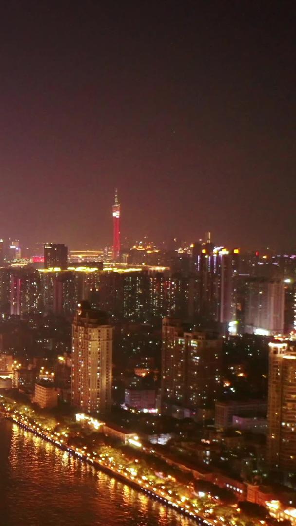 夜间航拍城市风景视频素材视频的预览图