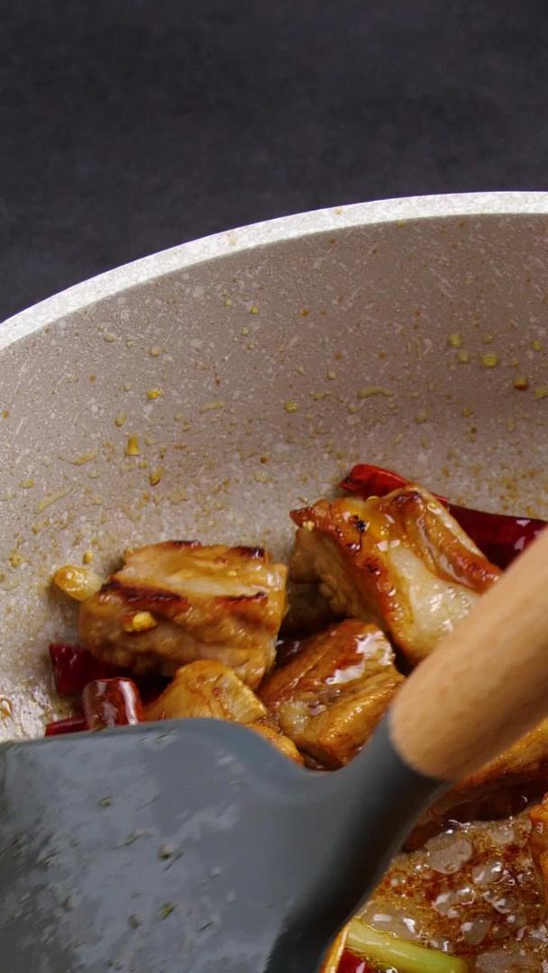 红烧排骨炖排骨做饭做饭视频的预览图