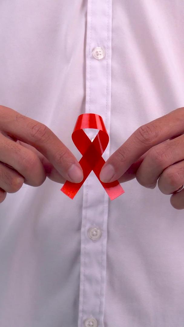 爱护艾滋病公益视频的预览图