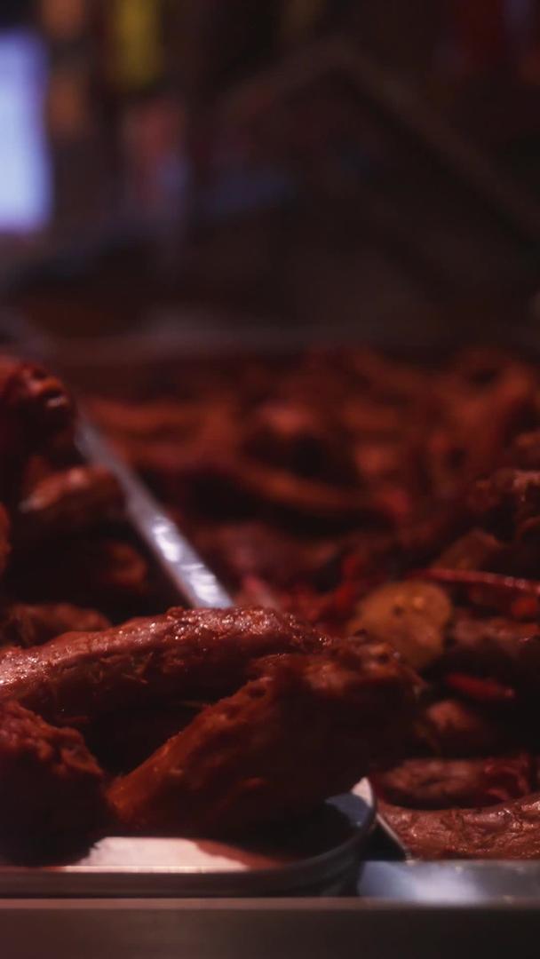 材料慢镜头升级拍摄特色美食武汉鸭脖卤味视频的预览图