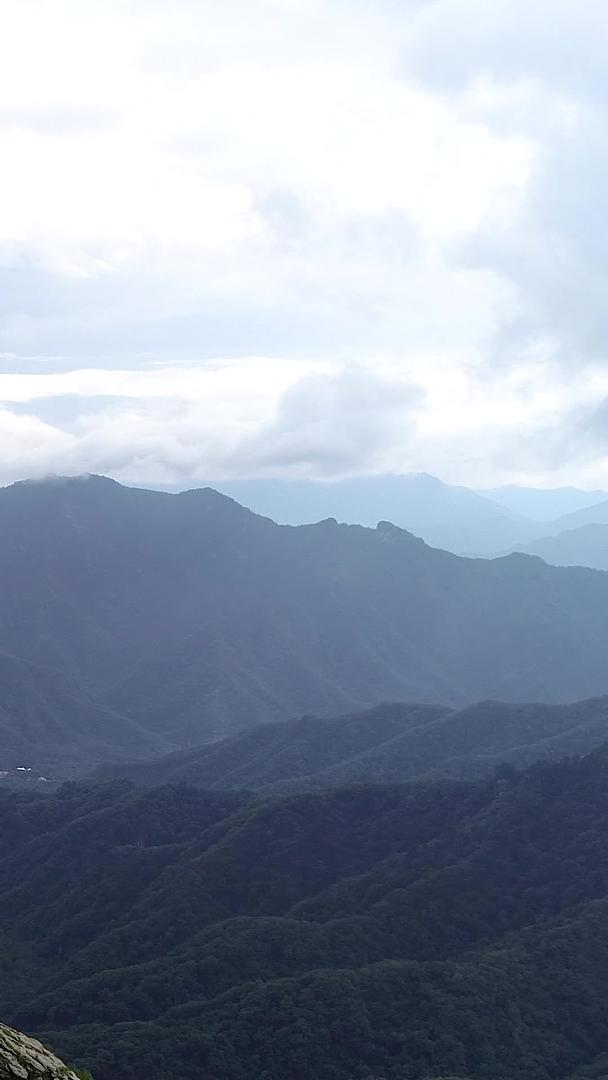 西安朱雀国家森林公园高清航拍视频的预览图