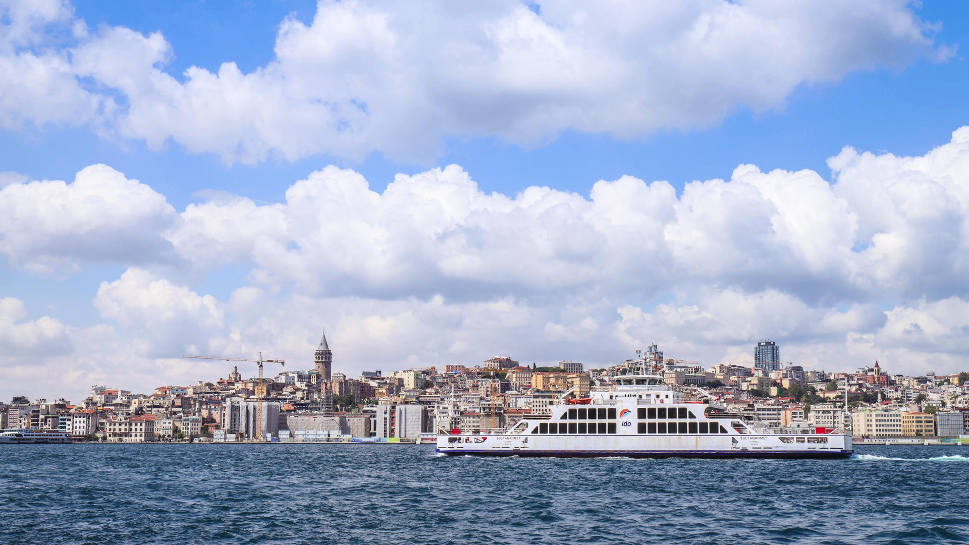 著名旅游城市伊斯坦布尔城市延时风光视频的预览图