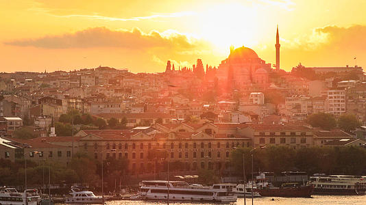 伊斯坦布尔城市日落余晖下的清真寺实拍视频合集视频的预览图