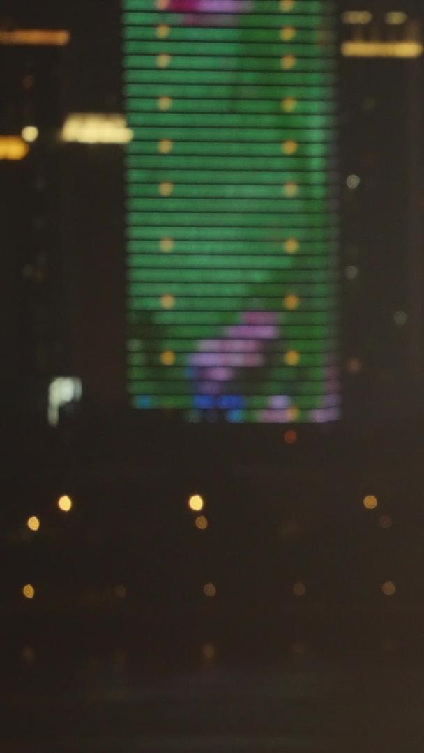 航拍城市天际线商务大楼桥梁夜景街景灯光秀素材视频的预览图