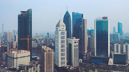 航拍武汉城市金融街CBD商务区地标建筑群视频的预览图