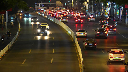 城市夜景车流灯光交通堵车道路4k素材的预览图