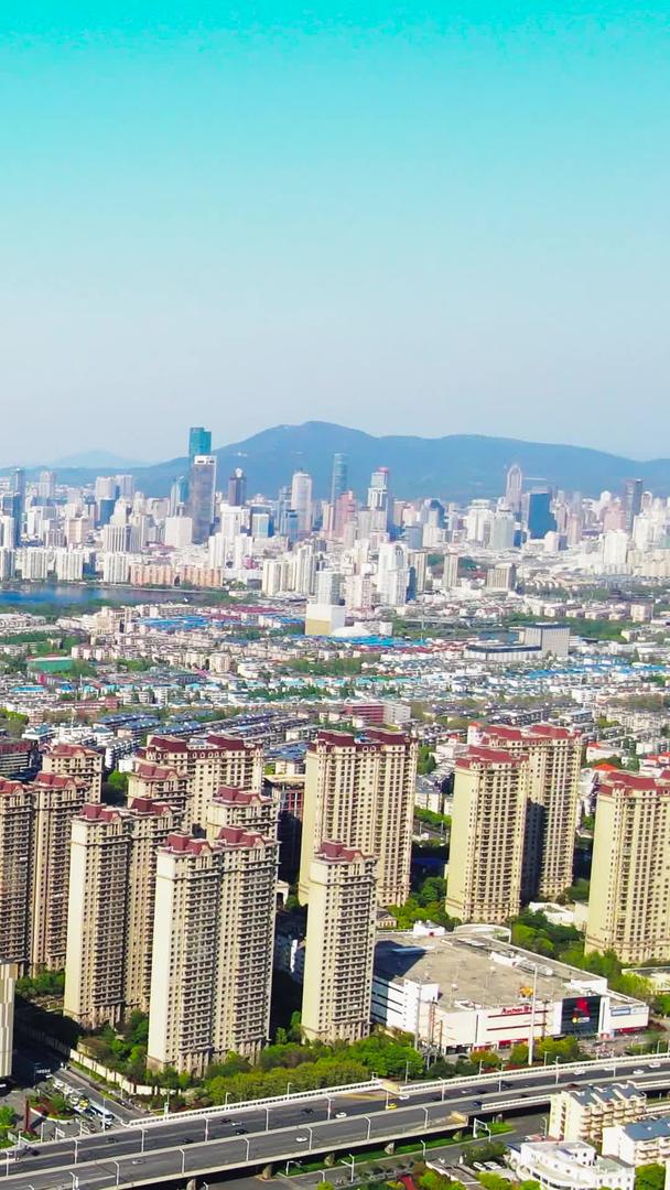 航拍南京城市地标建筑河西金鹰世界3视频的预览图