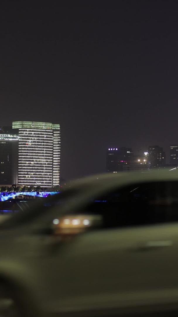 杭州亚运会场馆门口隔江对视CBD视角视频的预览图
