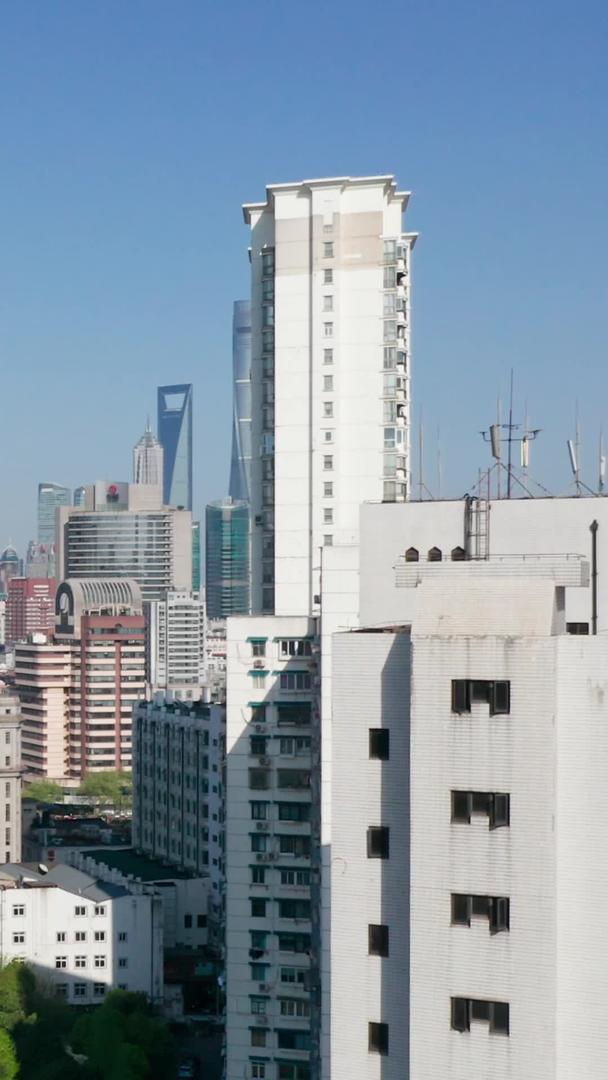 两岸建筑上海苏州河视频的预览图