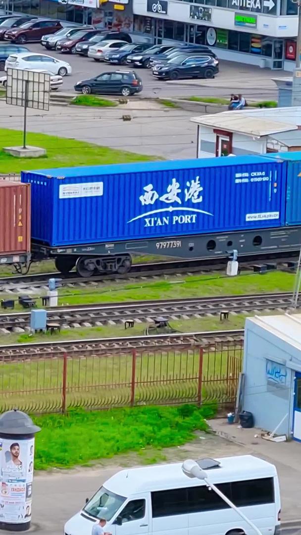 海外货运列车一带一路贸易视频的预览图