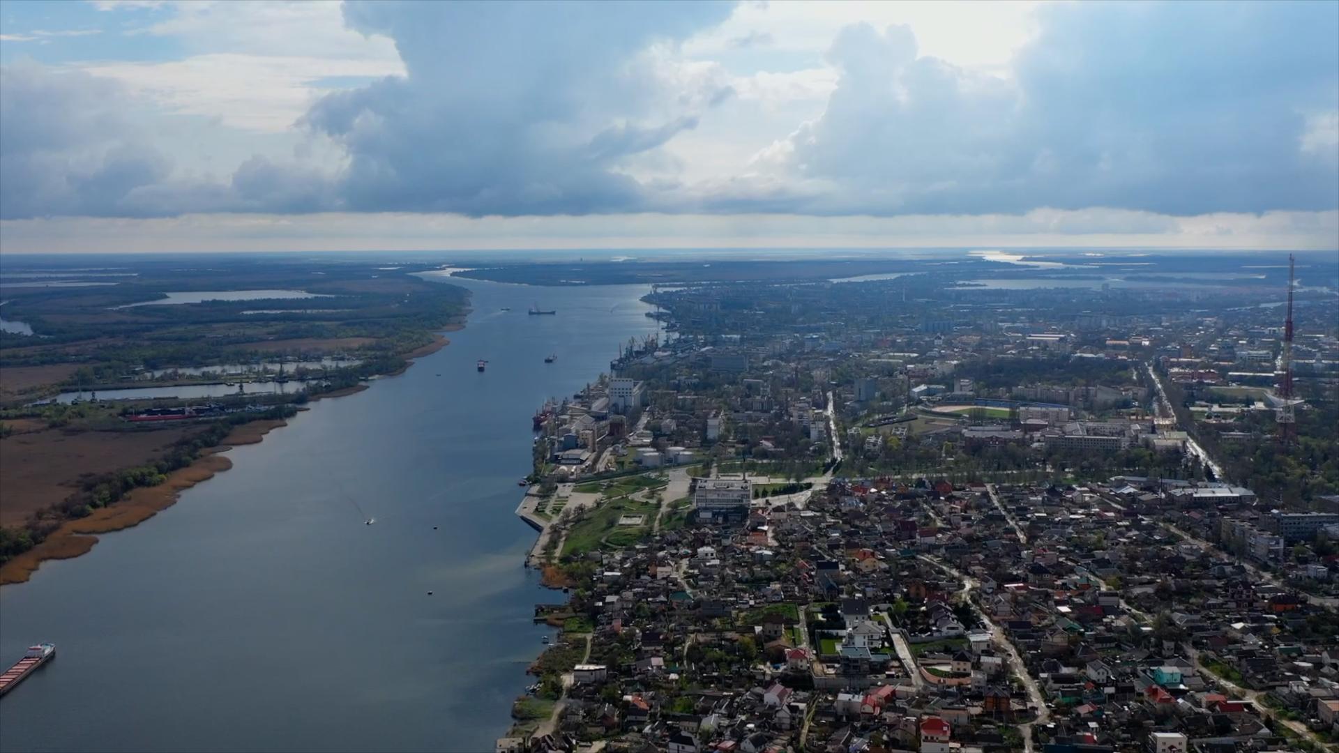 赫尔松第聂伯河经过的最后一个城市视频的预览图
