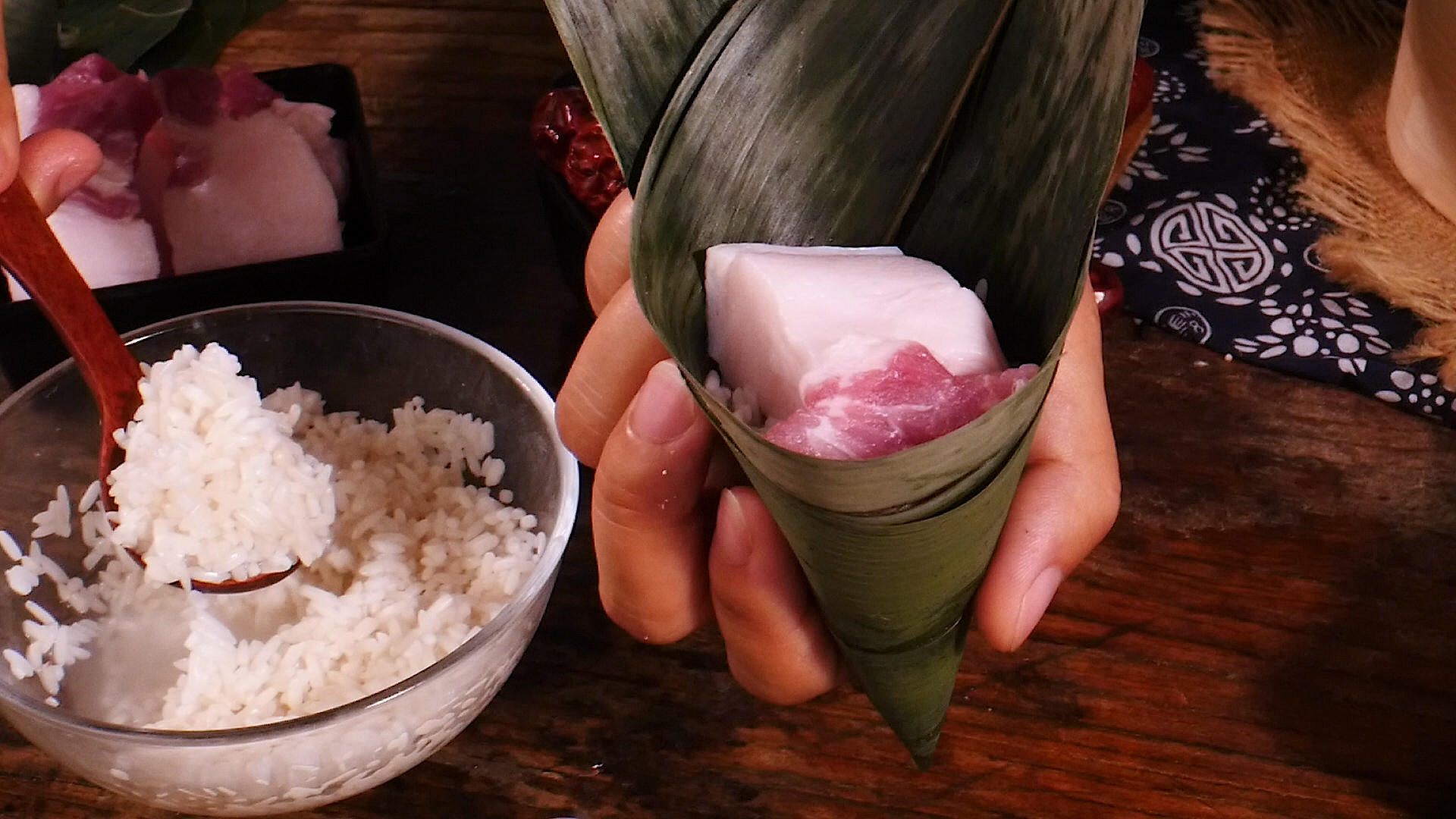 包粽子肉粽视频的预览图