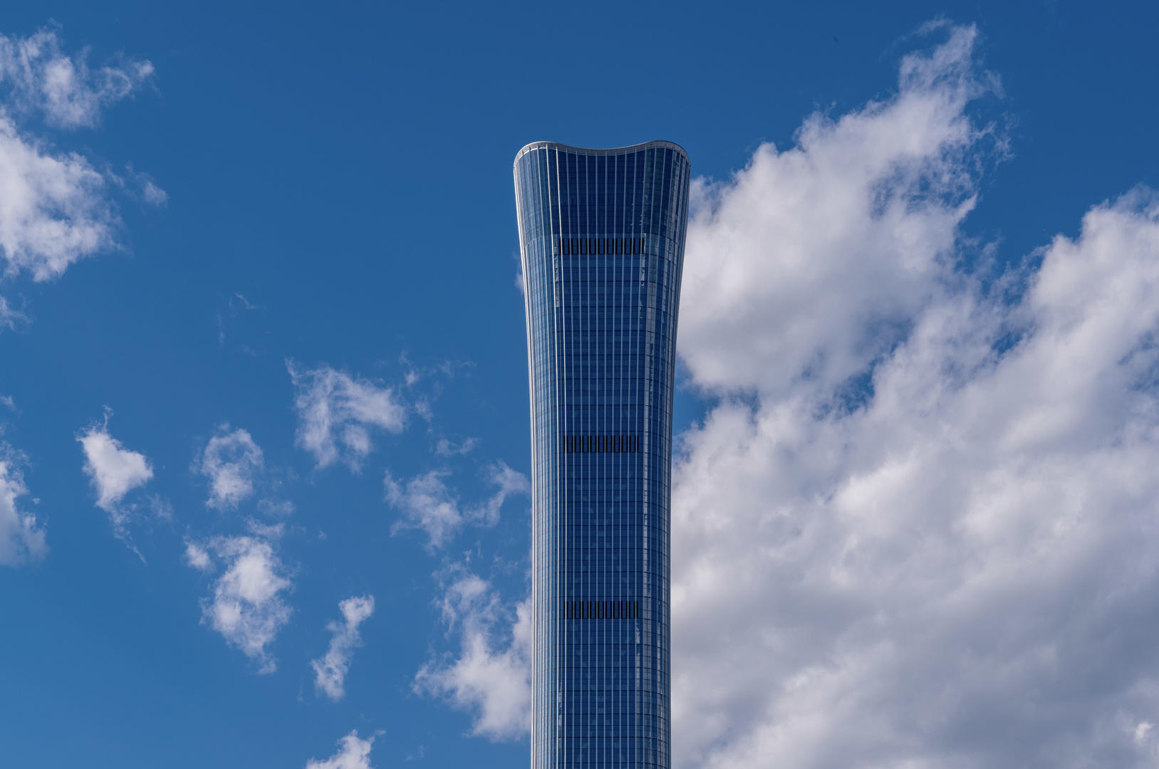 超级8K特写北京第一高楼中国尊视频的预览图