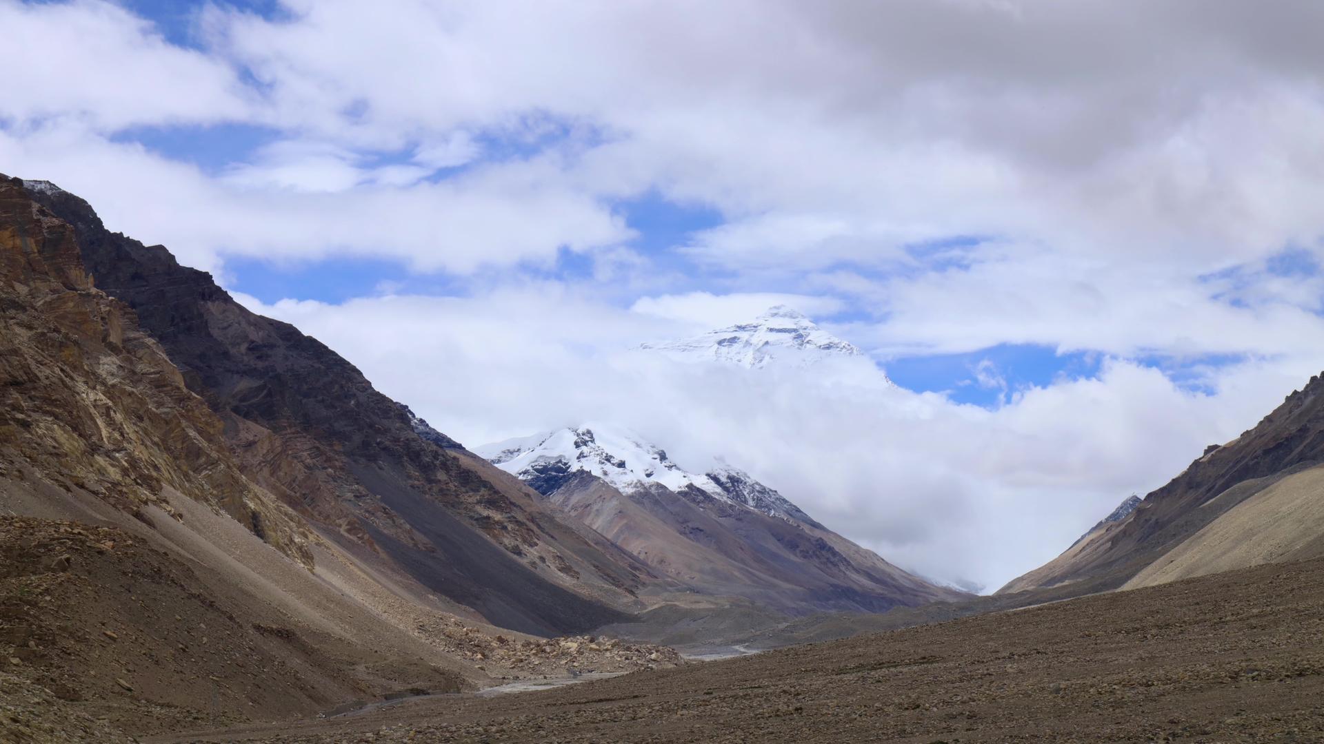 珠穆朗玛峰延时视频视频的预览图