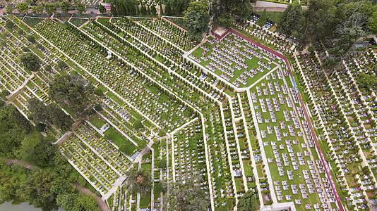 4k中元节鬼节大型墓地公墓航拍视频的预览图